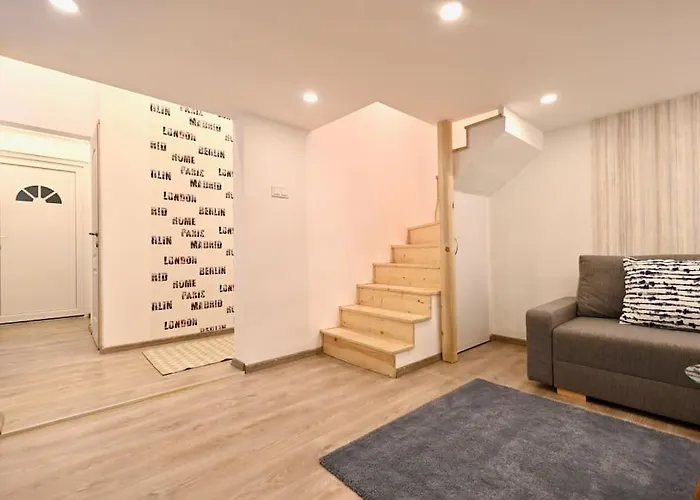 Apartment Cute Gallery Flat In Kiraly Street *