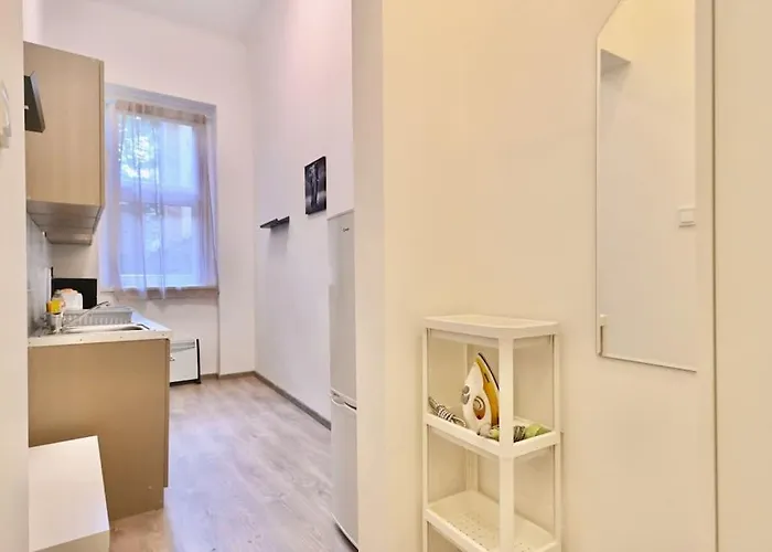 Cute Gallery Flat In Kiraly Street *