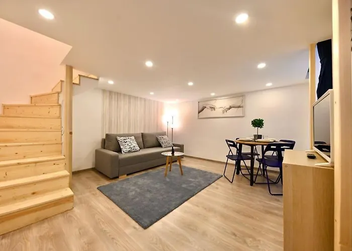 Cute Gallery Flat In Kiraly Street