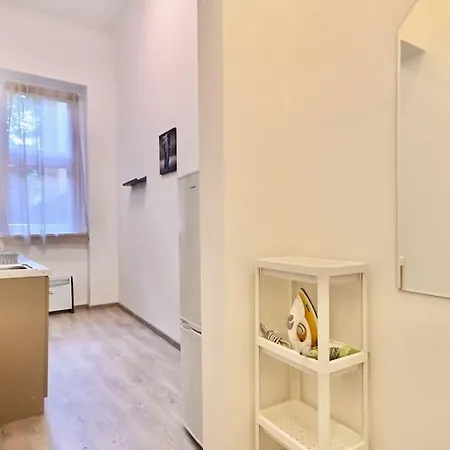 Cute Gallery Flat In Kiraly Street *